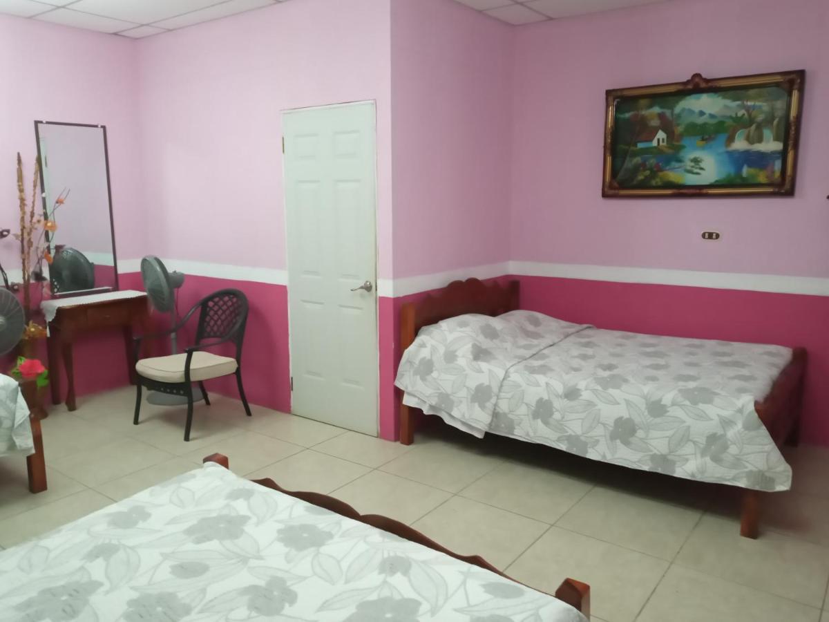 Hospedaje Hefziba مويوجالبا المظهر الخارجي الصورة